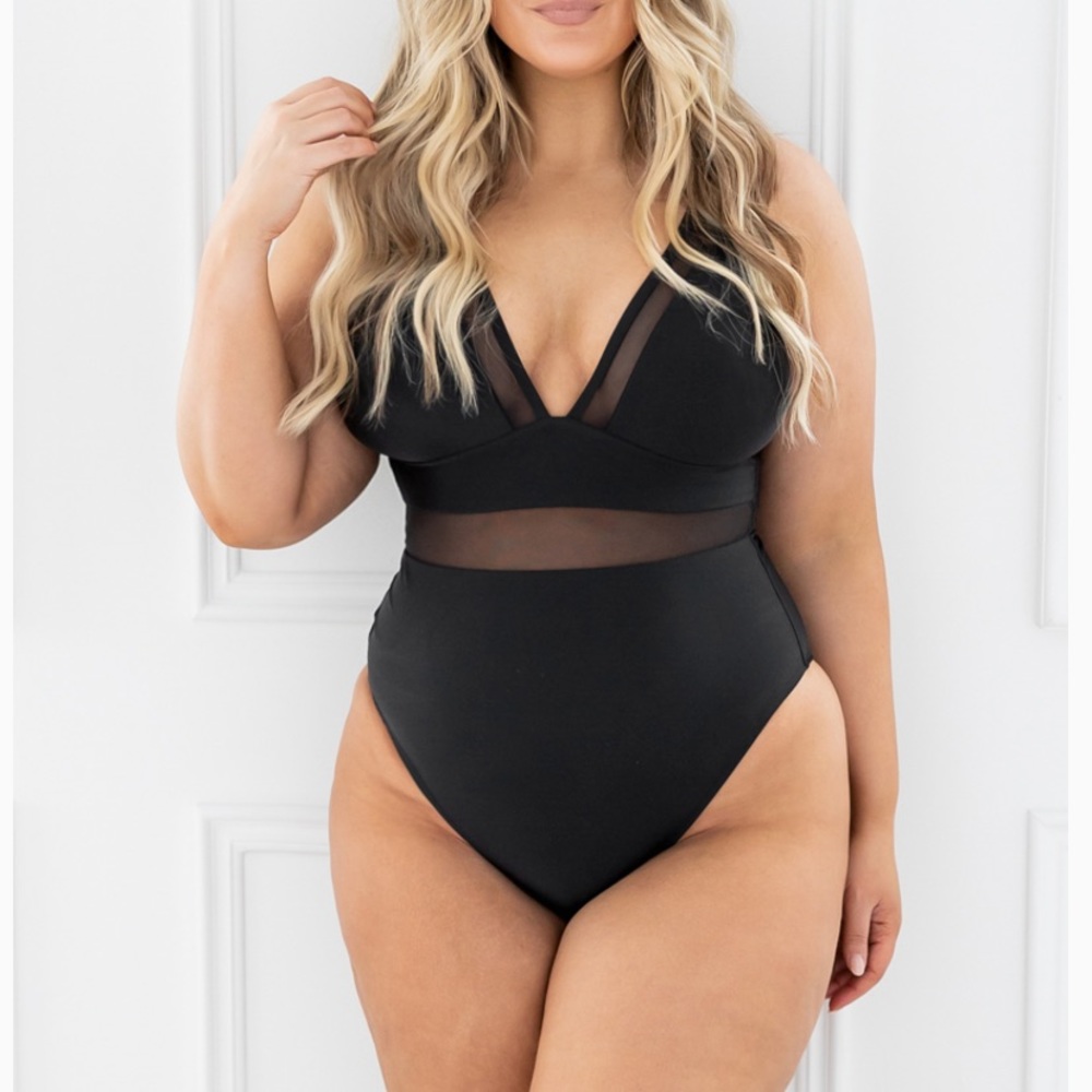 Omniscient Solid Mesh Panel Tummy Control Black Plus Size One Piece